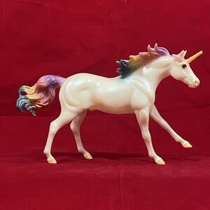 Breyer "Daybreak" Unicorn Vintage Classic Scale/ 1:12 1998-99 Release